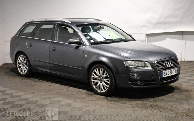 AUDI A4 AVANT 2,0 TDI 170 ATTRACTION BLEU BA-388-YV