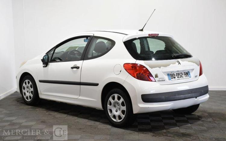 PEUGEOT 207 1,4 HDI70 URBAN BLANC BQ-052-RM