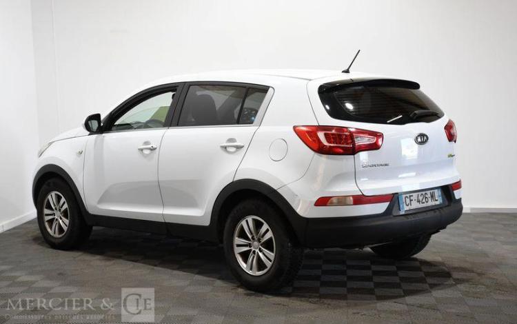 KIA SPORTAGE 1,6 GDI 135 STYLE 4X2 ISG BLANC CF-426-ML