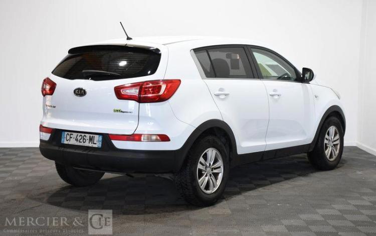 KIA SPORTAGE 1,6 GDI 135 STYLE 4X2 ISG BLANC CF-426-ML