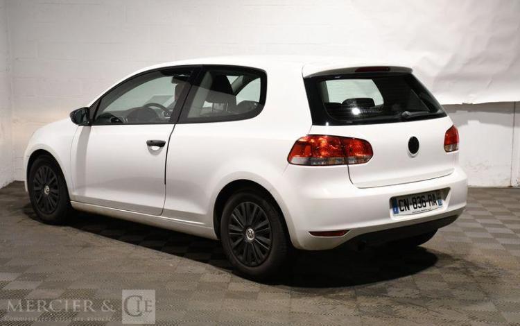 VOLKSWAGEN GOLF 1,6 TDI105 BLUEMOTION TREND LINE BLANC CN-836-RA