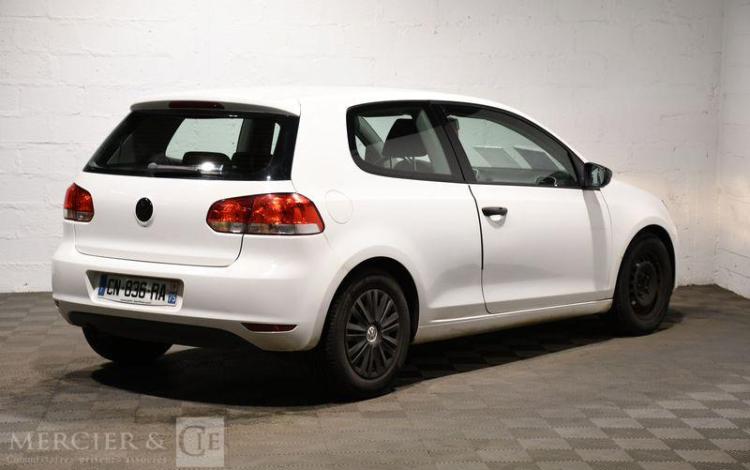 VOLKSWAGEN GOLF 1,6 TDI105 BLUEMOTION TREND LINE BLANC CN-836-RA