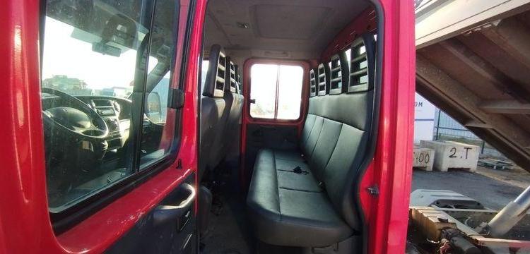 IVECO 35C13D.6 CAMION BENNE – DOUBLE CABINE DIESEL – 151902 KMS – ANNEE 2013 ROUGE CW-626-RJ