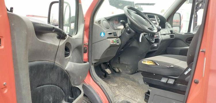 IVECO 35S11 AVEC NACELLE MULTITEL MX170 16M – DIESEL – 3982 HEURES – 77933 KMS – ROUGE CY-414-KD