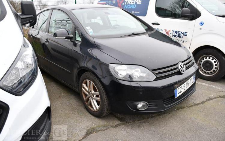 VOLKSWAGEN GOLF PLUS 1,6 TDI 105 BLUE MOTION CFT LINE NOIR CZ-815-YL