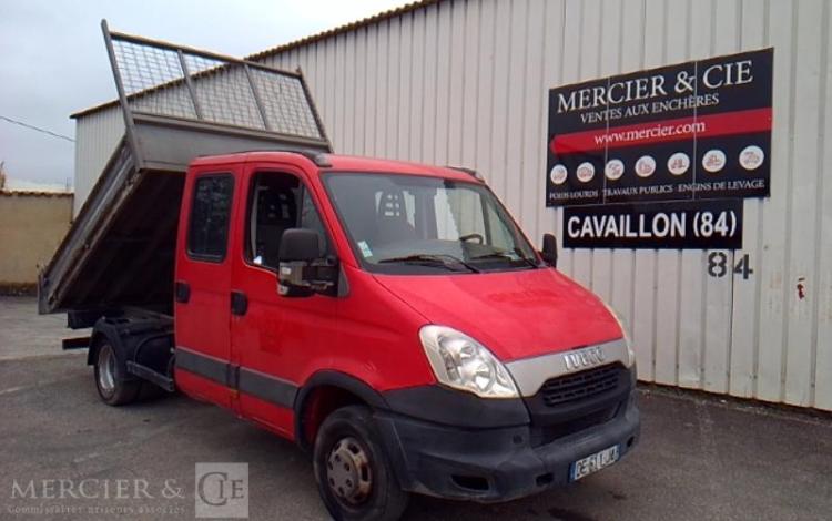 IVECO 35C13 BENNE DOUBLE CABINE ROUGE DE-611-JA