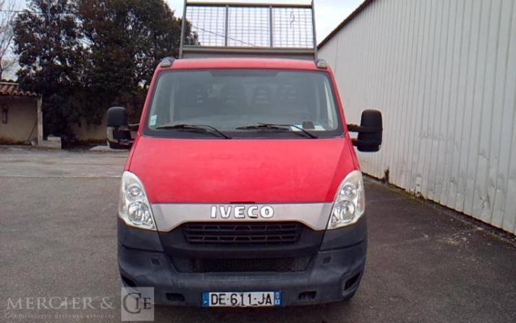 IVECO 35C13 BENNE DOUBLE CABINE ROUGE DE-611-JA