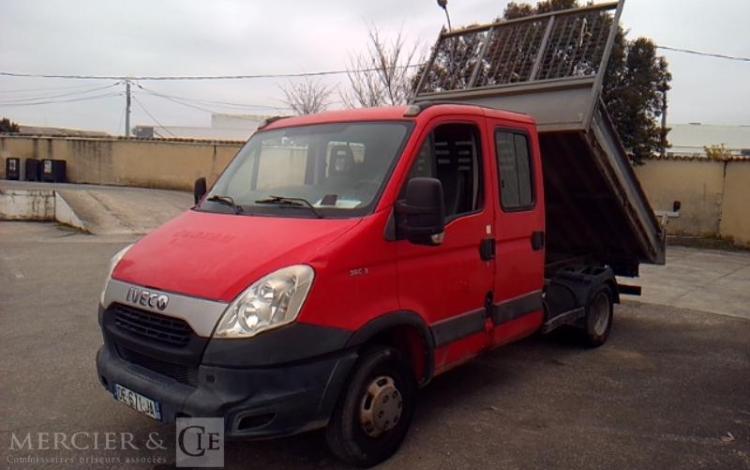 IVECO 35C13 BENNE DOUBLE CABINE ROUGE DE-611-JA