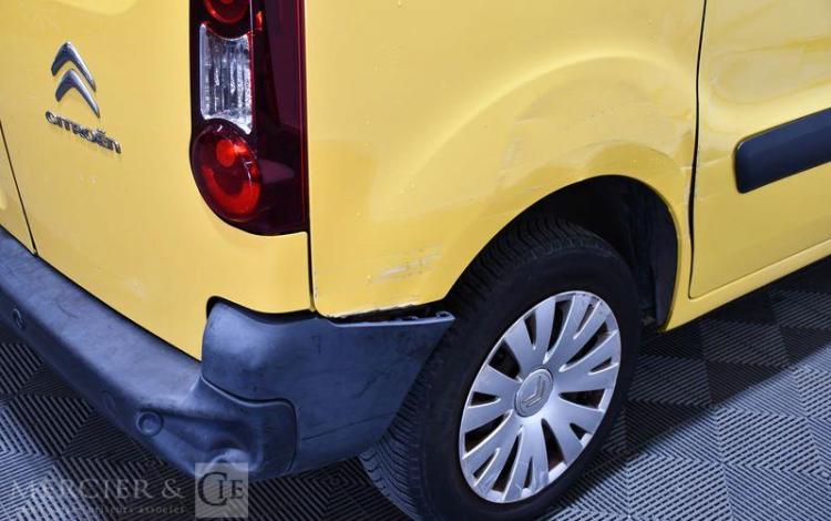 CITROEN BERLINGO 1,6 HDI 75CH FAP CONFORT JAUNE DJ-850-CH