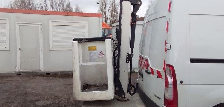 RENAULT MASTER AVEC NACELLE VERSALIFT ET38LF 14M – DIESEL – 2721 HEURES – 122030 KMS BLANC DZ-258-PX