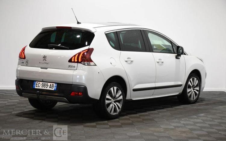 PEUGEOT 3008 1.6 BLUEHDI 120 ALLURE EAT S&S BLANC EC-989-AB