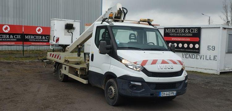 IVECO DAILY AVEC NACELLE MULTITEL 160ALU – 16M – DIESEL – 3264 HEURES – 125424 KMS BLANC EH-440-PK