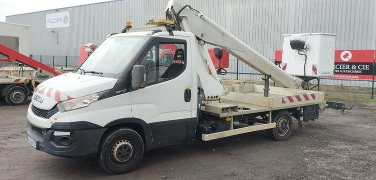 IVECO DAILY AVEC NACELLE MULTITEL 160ALU – 16M – DIESEL – 3264 HEURES – 125424 KMS BLANC EH-440-PK