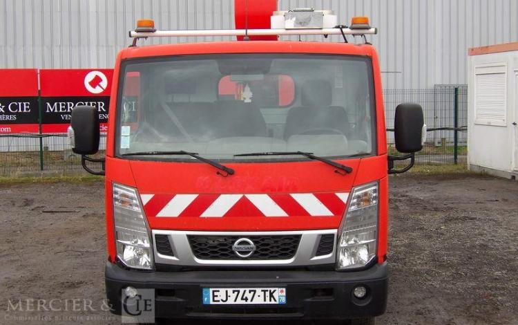 NISSAN CABSTAR AVEC NACELLE FRANCE ELEV TOPY11 – 10M – 1160 HEURES – 124439 KMS ROUGE EJ-747-TK