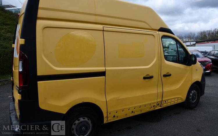 RENAULT TRAFIC L1H2 1200 2T9 ENERGY DCI 125CH CONFORT
 JAUNE ES-718-RF