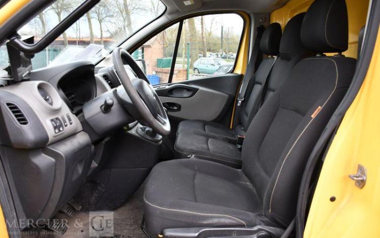 RENAULT TRAFIC L1H2 1200 2T9 ENERGY DCI 125CH CONFORT
 JAUNE ES-718-RF