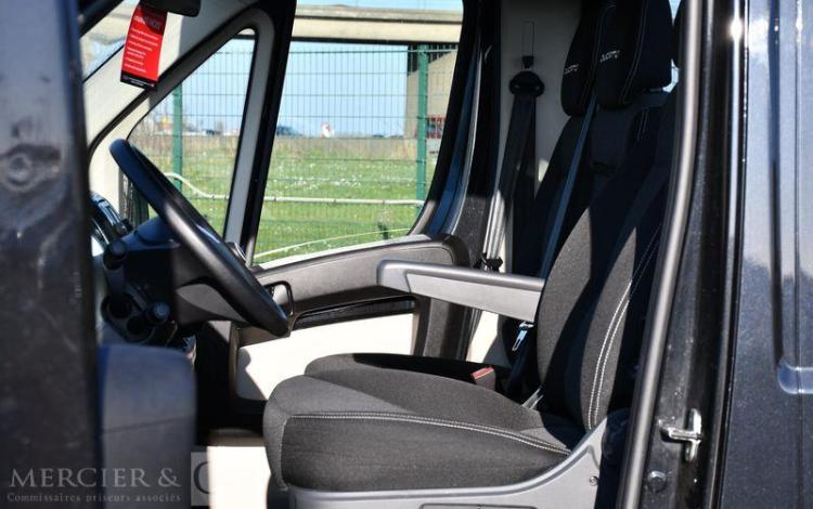 FIAT DUCATO CHASSIS MODIFIE NOIR EV-148-RD