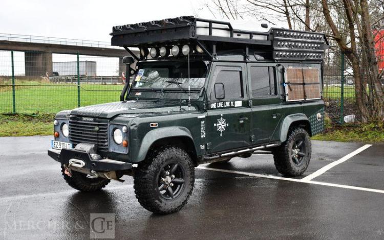 LAND ROVER DEFENDER 110 2,5 TDI  EZ-910-LT