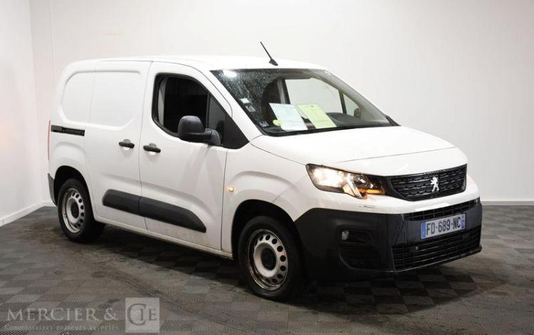 PEUGEOT PARTNER K9 PREMIUM STANDARD 650kg BLANC FD-689-NC