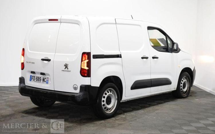 PEUGEOT PARTNER K9 PREMIUM STANDARD 650kg BLANC FD-689-NC