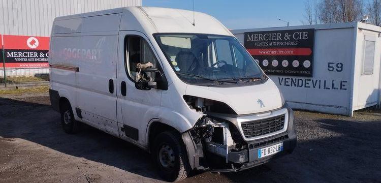 PEUGEOT BOXER3 PHASE 3 FG 335 SURELEVE L2H2 2,0 BLUE HDI 16V 130CV – DIESEL – 339128 KMS BLANC FD-832-LB