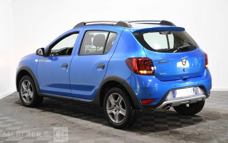 DACIA SANDERO STEPWAY 1,5 BLUE DCI 95 BLEU FL-052-JN