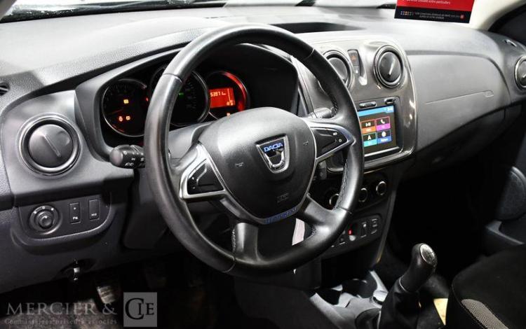 DACIA SANDERO TCE 90CH STEPWAY NOIR FM-648-VM