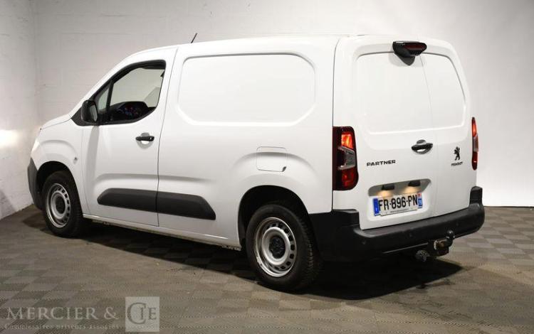 PEUGEOT PARTNER ASPHALT STANDARD 650 kg BLUEHDI BLANC FR-896-PN