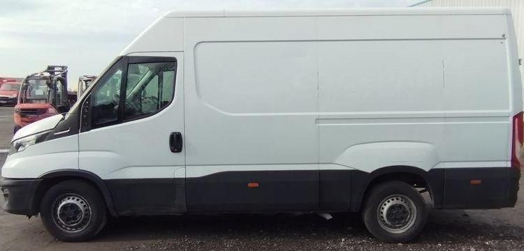 IVECO DAILY VI 35S16 2,3D – 16V TURBO HI-MATIC 156CV BOITE AUTO – DIESEL – 235680 KM BLANC FW-766-EK