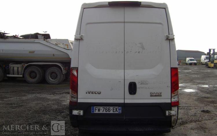 IVECO DAILY VI 35S16 2,3D – 16V TURBO HI-MATIC 156CV BOITE AUTO – DIESEL – 235680 KM BLANC FW-766-EK