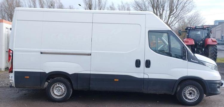 IVECO DAILY VI 35S16 2,3D – 16V TURBO HI-MATIC 156CV BOITE AUTO – DIESEL – 235680 KM BLANC FW-766-EK