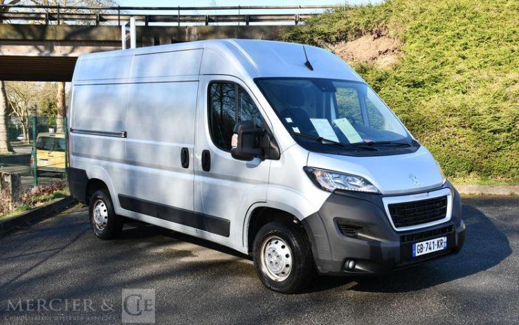 PEUGEOT BOXER ASPHALT 333 L2H2 2.2 BLUEHDI 140 GRIS GB-741-KR