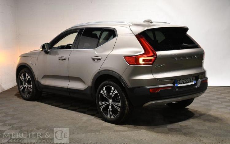 VOLVO XC40 T5PH INS LUX 2 M BEIGE GC-253-AJ