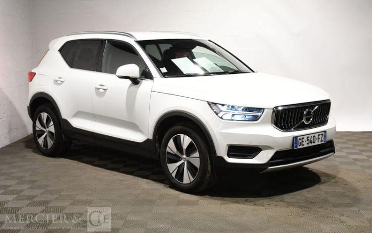 VOLVO XC40 T4 PH INS BUS 2 M BLANC GE-540-FZ