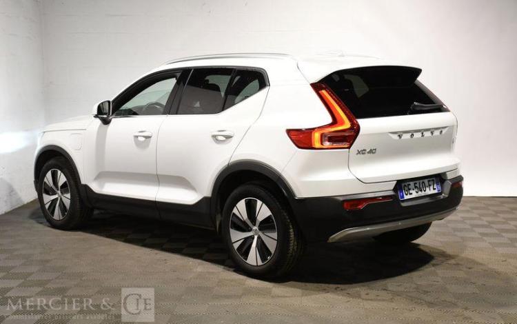 VOLVO XC40 T4 PH INS BUS 2 M BLANC GE-540-FZ