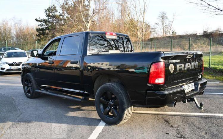 DODGE RAM 1500 CREW CAB 5.7 400 CLASSIC 4WD BVA NOIR GL-065-ZX