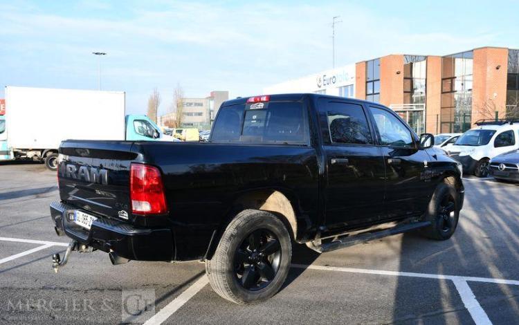 DODGE RAM 1500 CREW CAB 5.7 400 CLASSIC 4WD BVA NOIR GL-065-ZX