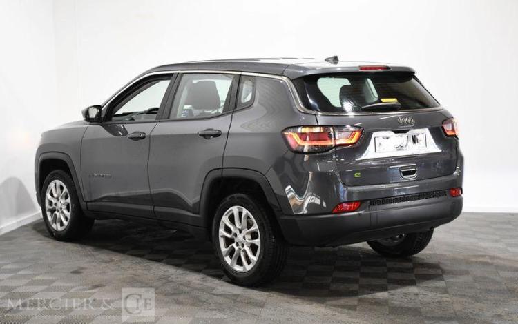 JEEP COMPASS 1.5 T4 130 MHEV NIGHT EAGLE 4×2 BVR7 GRIS GP-087-NC